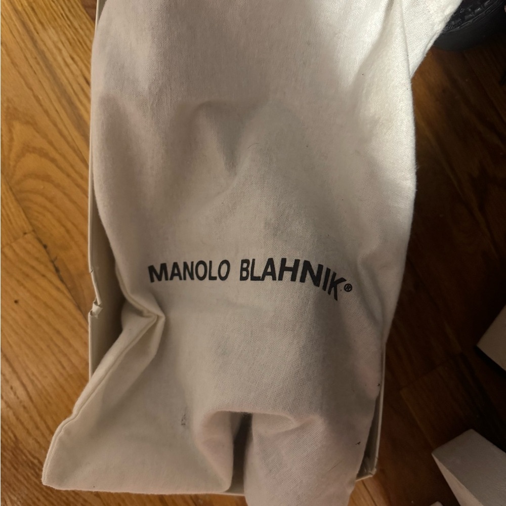 Manolo Blahnik Suede Leopard Print Pointed Toe Ki… - image 7